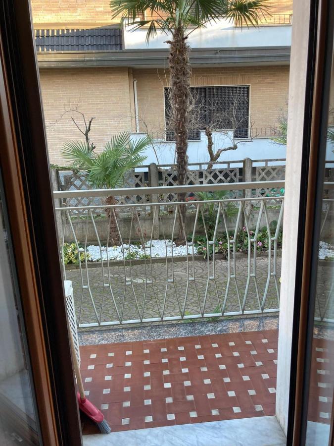 Casa Vacanza A Limbiate Exteriör bild